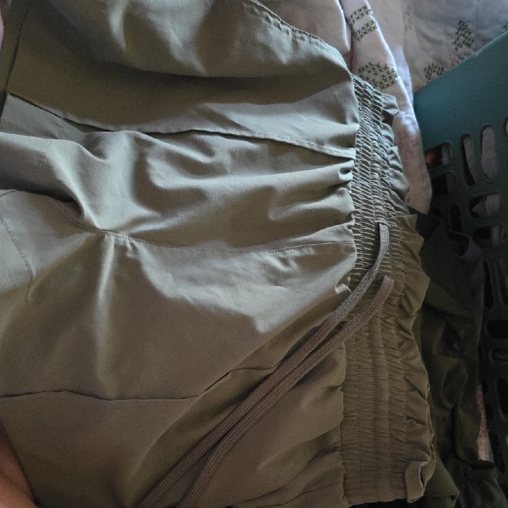 No Boundaries Khaki Green Shorts